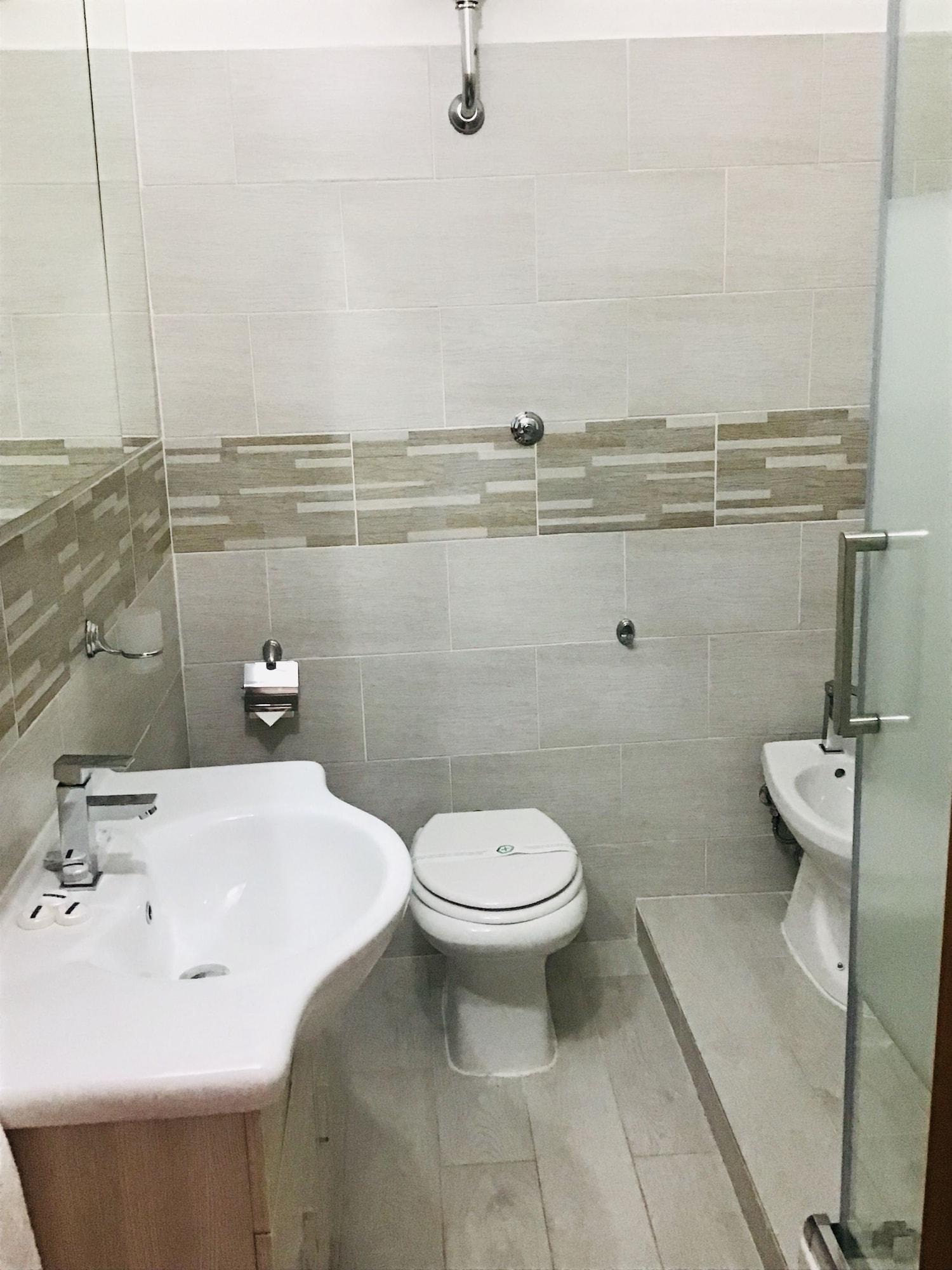 Hotel Giulietta E Romeo Casal Palocco Bagian luar foto