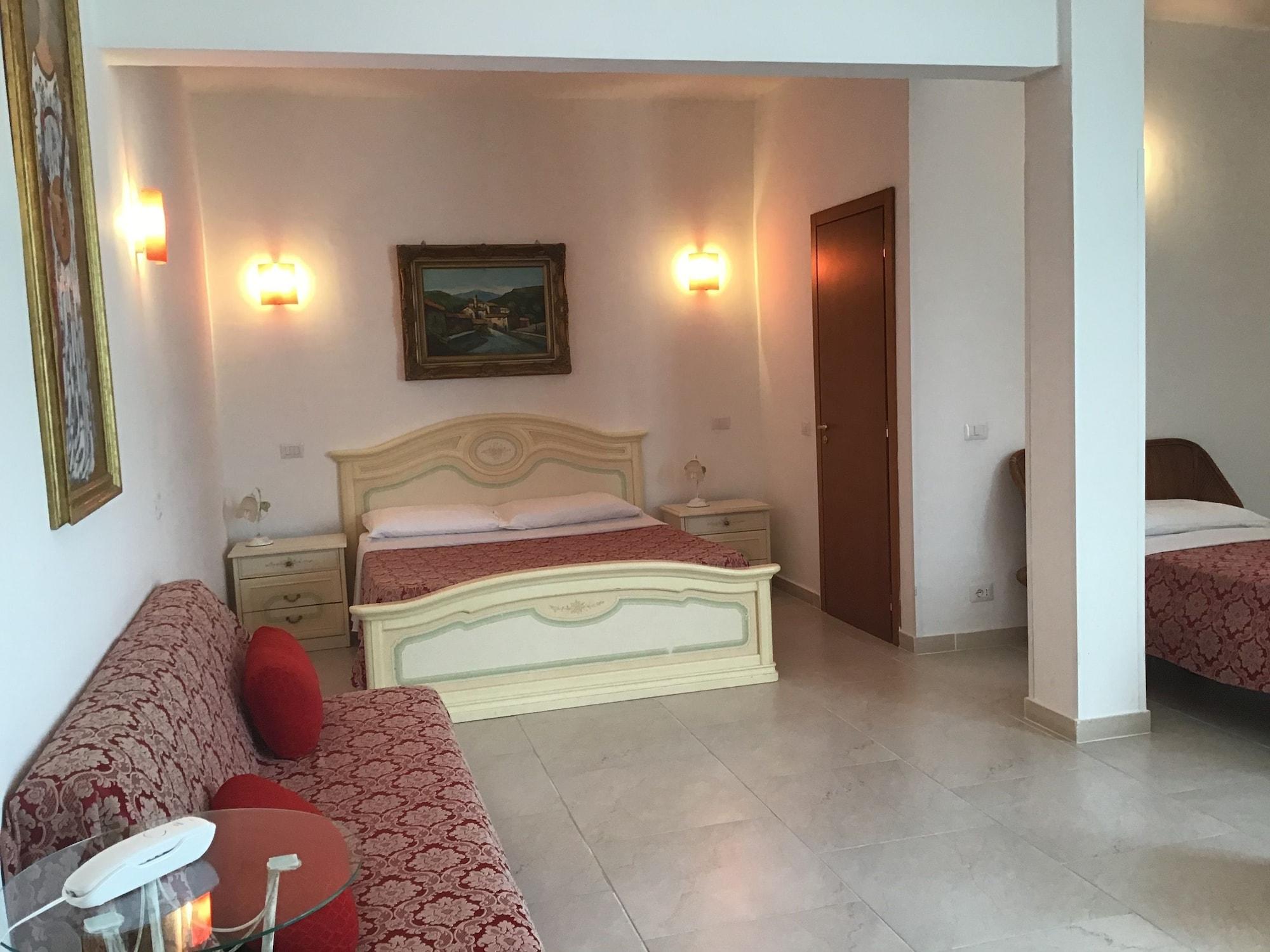 Hotel Giulietta E Romeo Casal Palocco Bagian luar foto