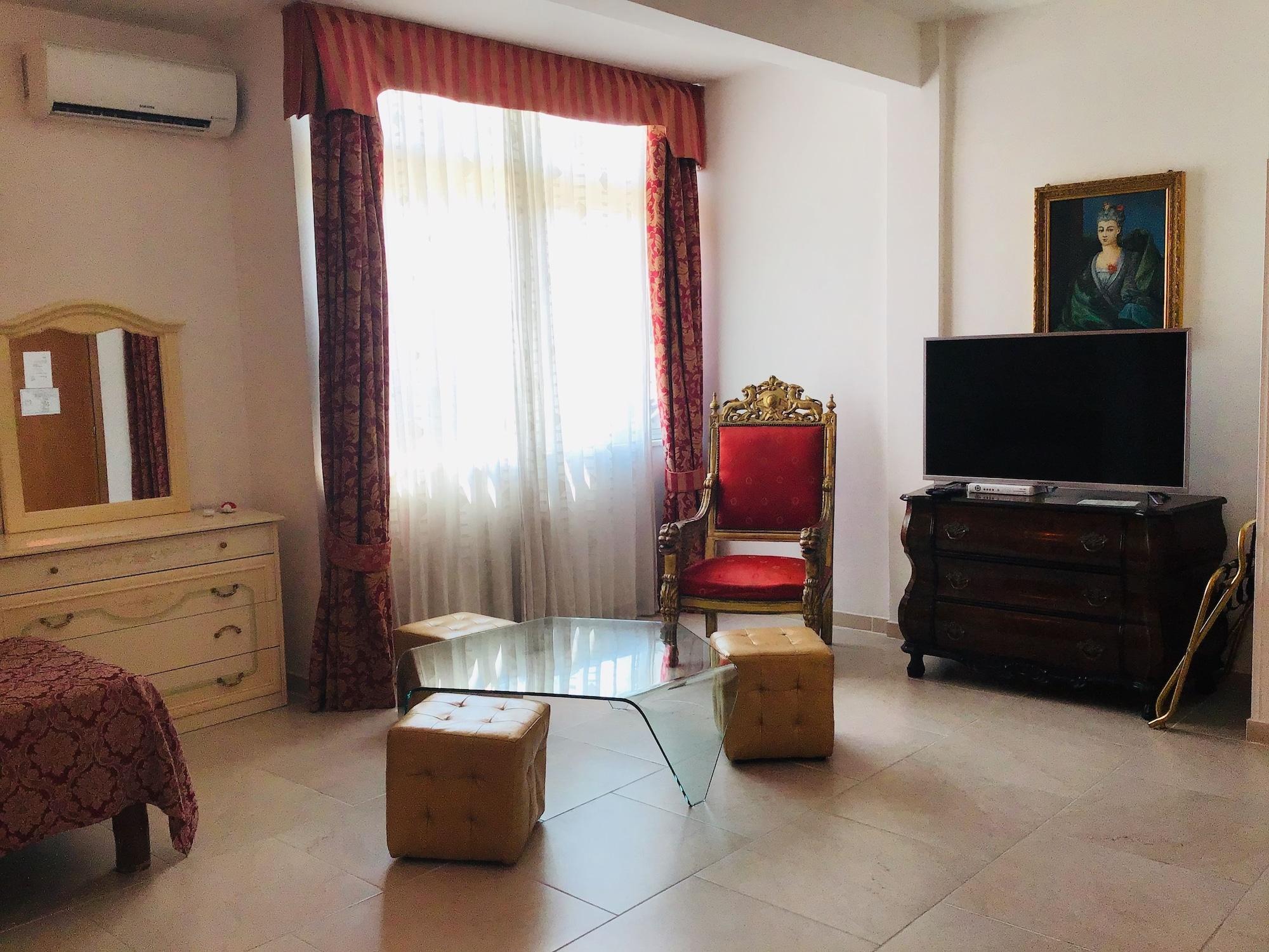 Hotel Giulietta E Romeo Casal Palocco Bagian luar foto