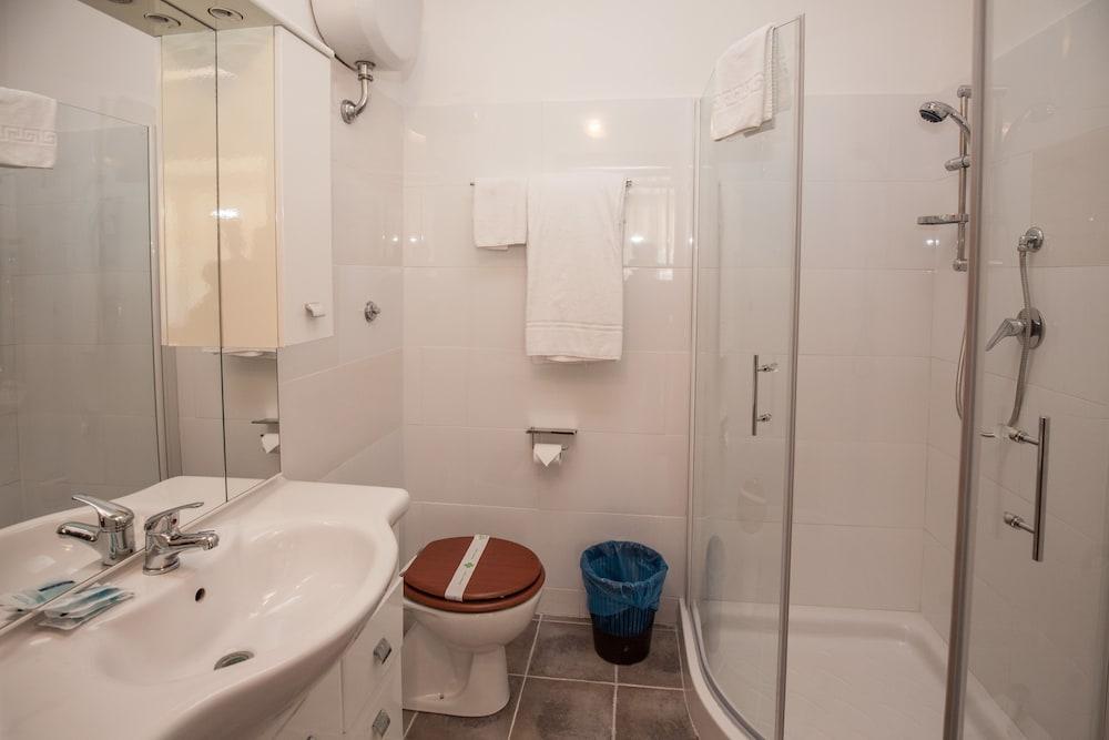 Hotel Giulietta E Romeo Casal Palocco Bagian luar foto